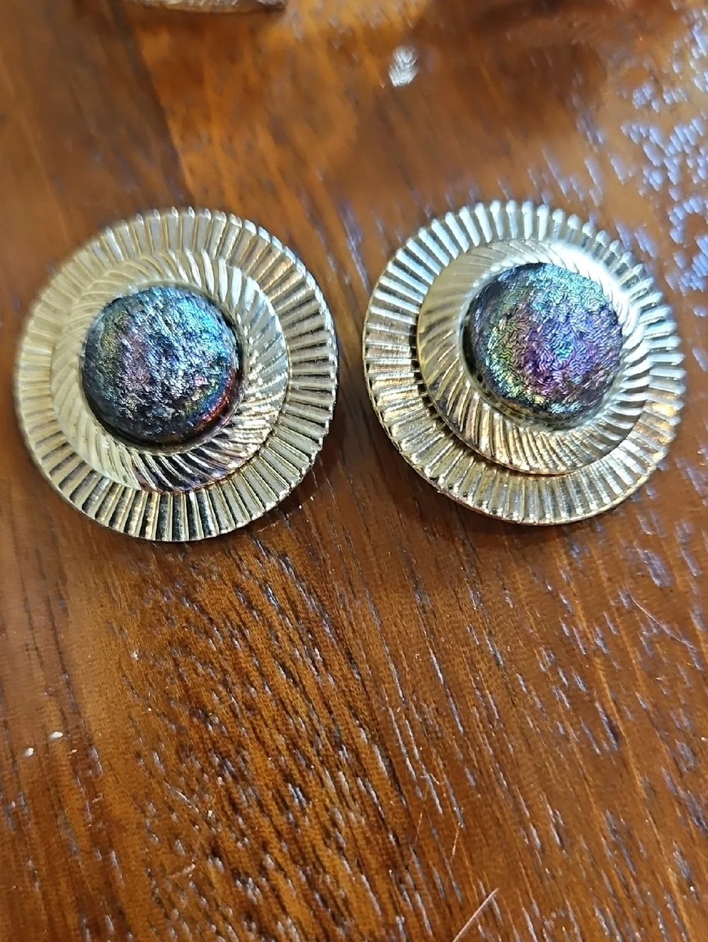 Vintage Gold-Tone Iridescent Stone Clip Earrings and Bracelet‎ Set